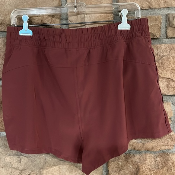 Women’s shorts - Picture 3 of 7